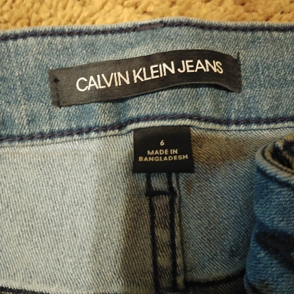 Jean shorts. - Picture 2 of 2